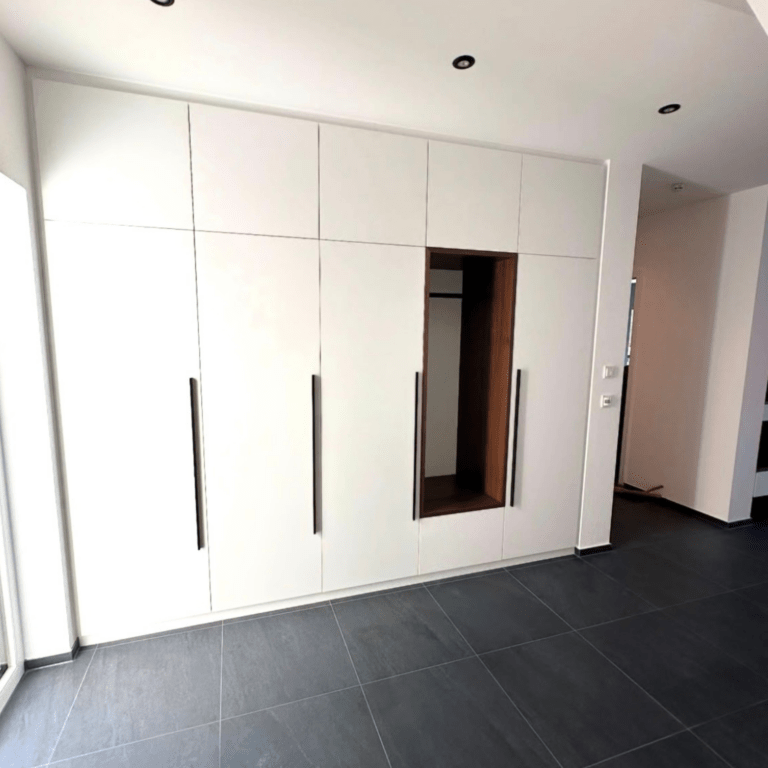 Einbauschrank