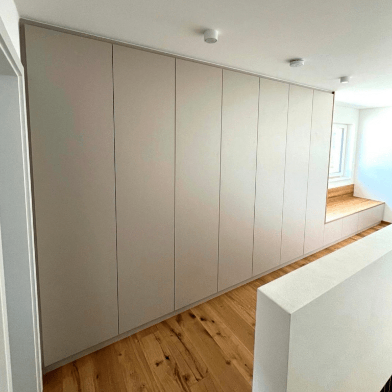 Einbauschrank